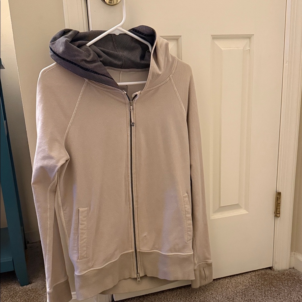 Lululemon Women’s Hoodie Ivory Scuba Zip-Up 
Athletic jacket